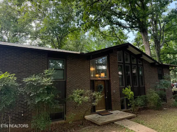 1109 Venice Rd, Knoxville, TN 37923