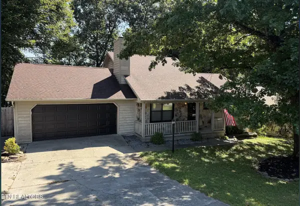 7316 Foxlair Rd, Knoxville, TN 37918