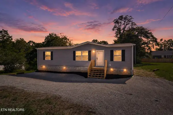 208 Garrett St, Jamestown, TN 38556