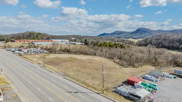 1229 U.s. 411, Etowah, TN 37331