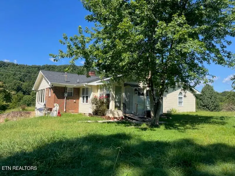 134 Old Pinecrest Rd, Jacksboro, TN 37757 - #2