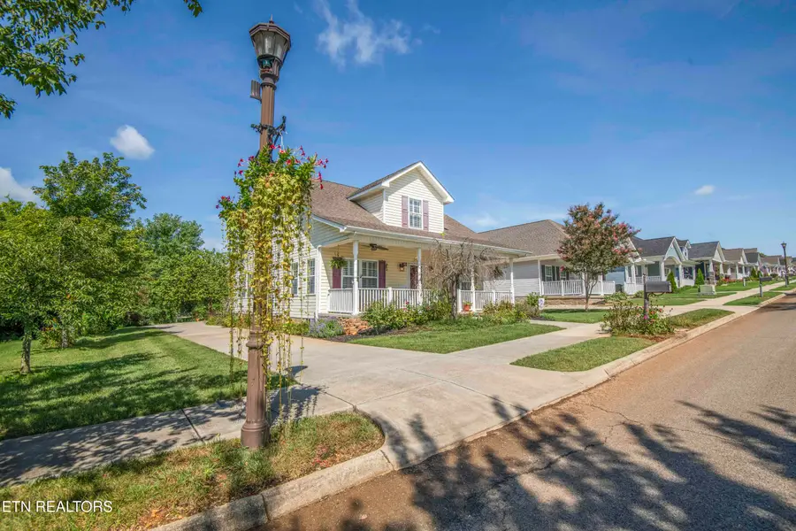 952 Stratford Ave, Sweetwater, TN 37874 - #2