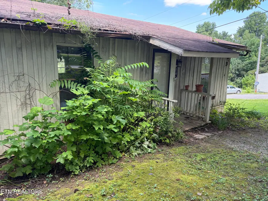 545 High St, Harrogate, TN 37752 - #3