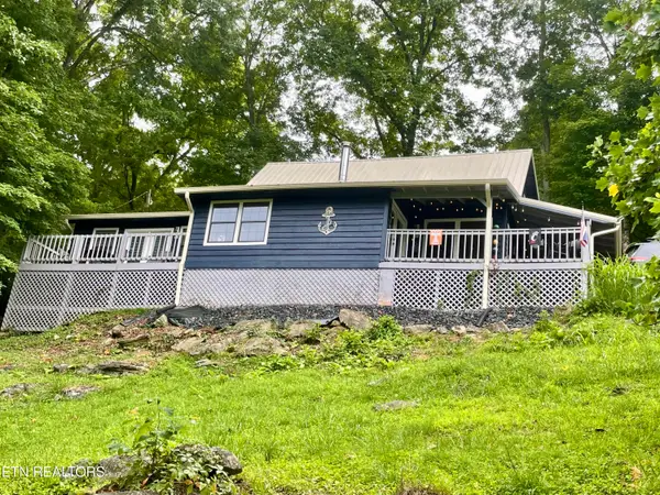 131 Phoenix Lane, Speedwell, TN 37870