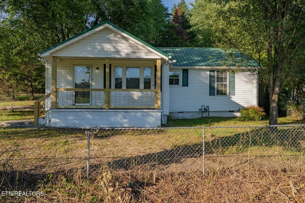 919 Kentucky St, Oliver Springs, TN 37840 - #1