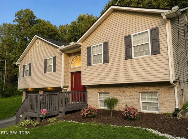 105 Cedar Circle, Jacksboro, TN 37757