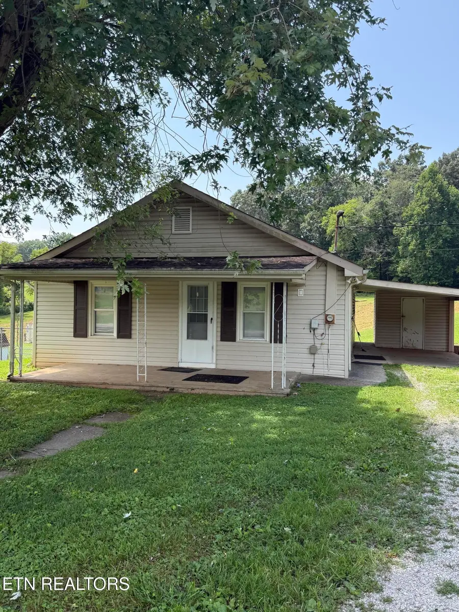 807 New Clear Branch Rd, Rocky Top, TN 37769 - #2