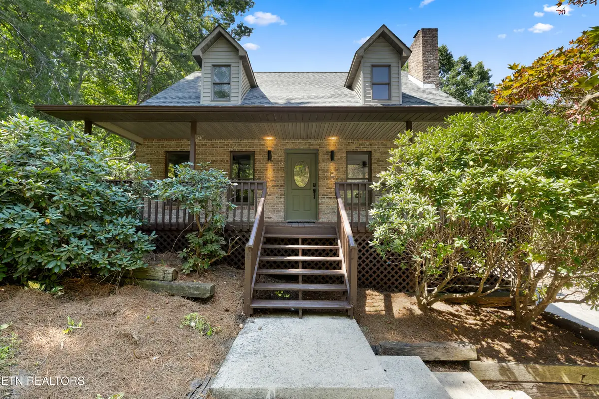 208 Chestnut View Drive, Kingston, TN 37763 - #1