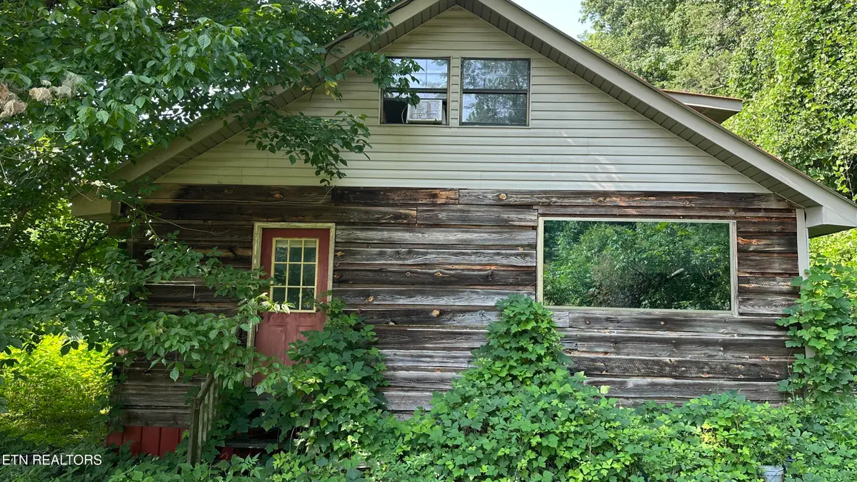 419 Ashe Cabin Hollow Rd, Harriman, TN 37748 - #1