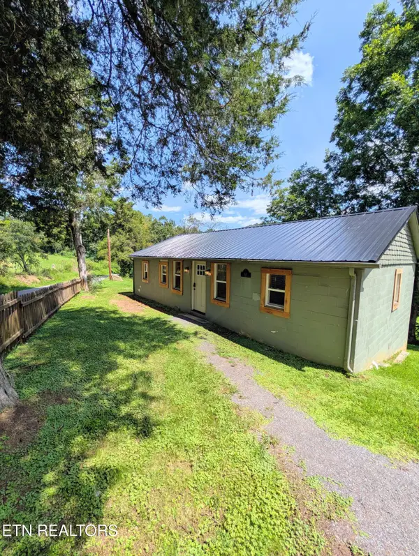 428 Green Welch Rd, Washburn, TN 37888