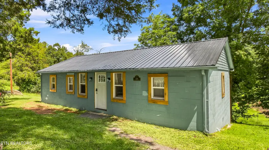428 Green Welch Rd, Washburn, TN 37888 - #2