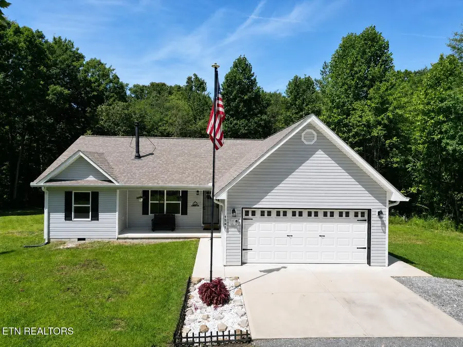 1561 Bicknell Rd, Clarkrange, TN 38553 - #2