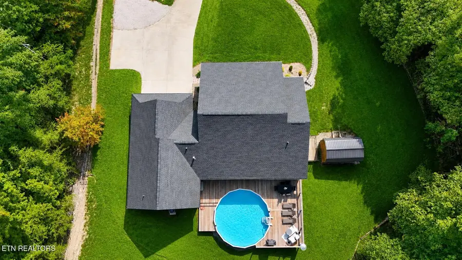 705 Grave Hill Rd, Oneida, TN 37841 - #3