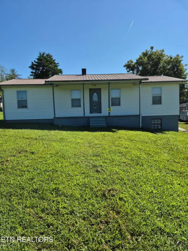 765 Old State Rd, Tellico Plains, TN 37385