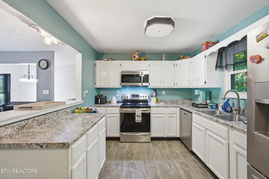 713 Petit Lane, Wartburg, TN 37887 - #2