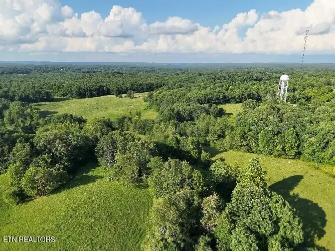 536 Ted Brooks Rd, Jamestown, TN 38556 - #1