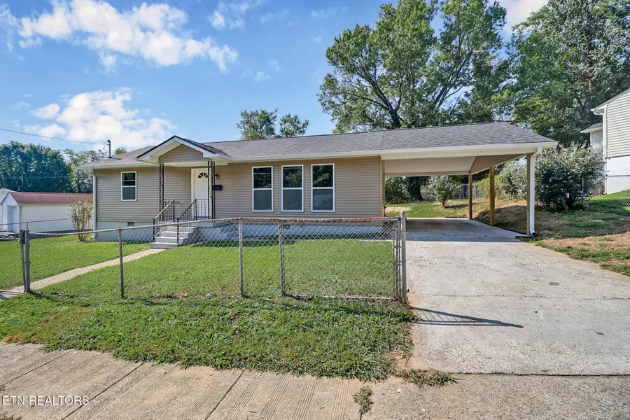 147 Athens Rd, Oak Ridge, TN 37830 - #3