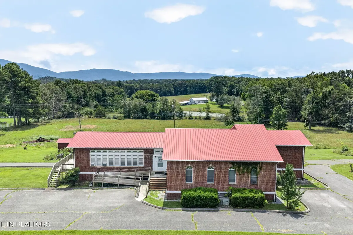 10174 Vandever Rd, Crossville, TN 38572 - #1