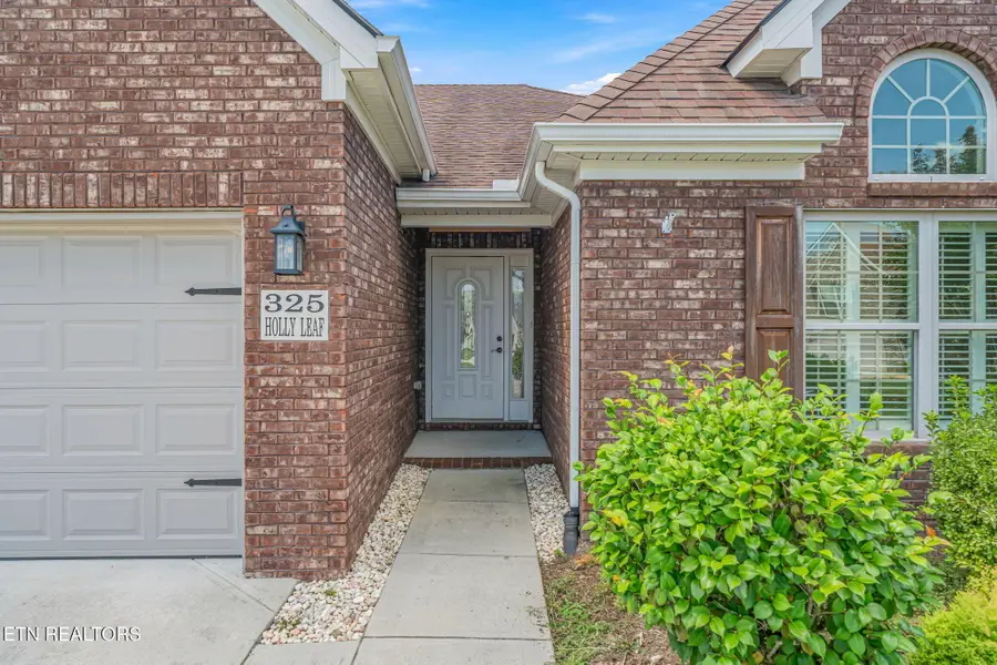 325 Holly Leaf Lane, Lenoir City, TN 37772 - #3