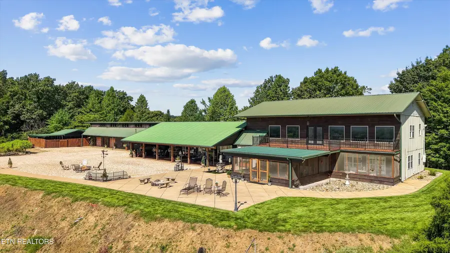 229 Bowers Rd, Harriman, TN 37748 - #2