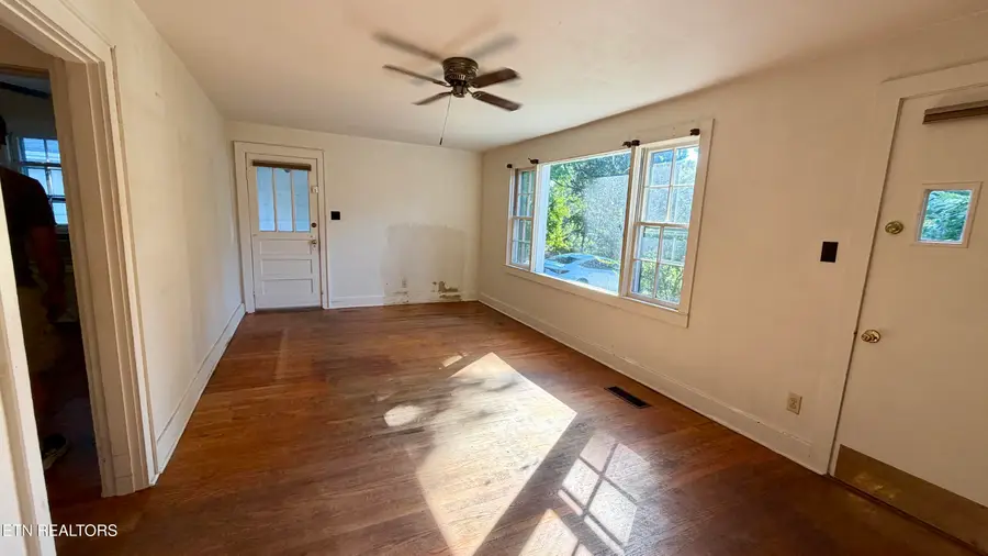 805 Metler Drive, Knoxville, TN 37912 - #3