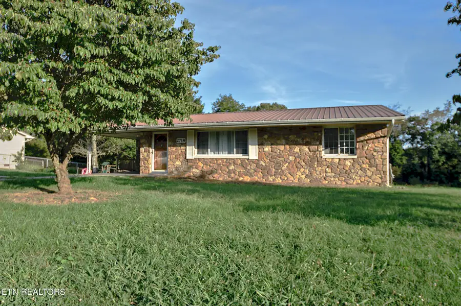 2718 Mayfield Drive, Talbott, TN 37877 - #2