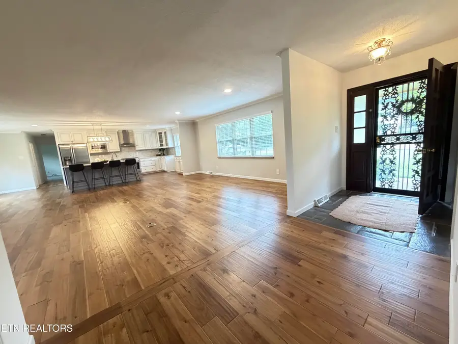 11720 Georgetowne Drive, Knoxville, TN 37934 - #2