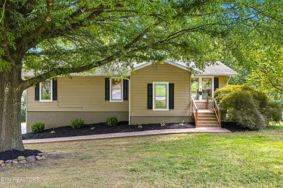 120 Cogdill Rd, Knoxville, TN 37922 - #1