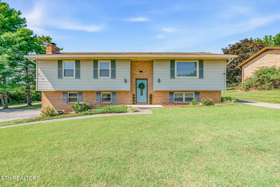 7301 Oxmoor Rd, Knoxville, TN 37931 - #2