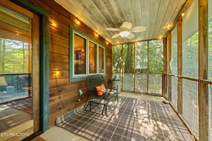 925 Sunshine Tr, Gatlinburg, TN 37738 - #2