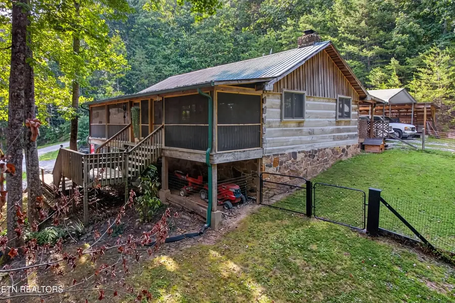 5919 Atkins Rd, Knoxville, TN 37918 - #2