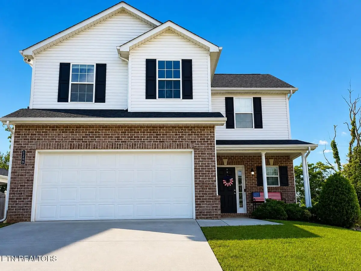 1209 Sky Top Lane, Powell, TN 37849 - #1