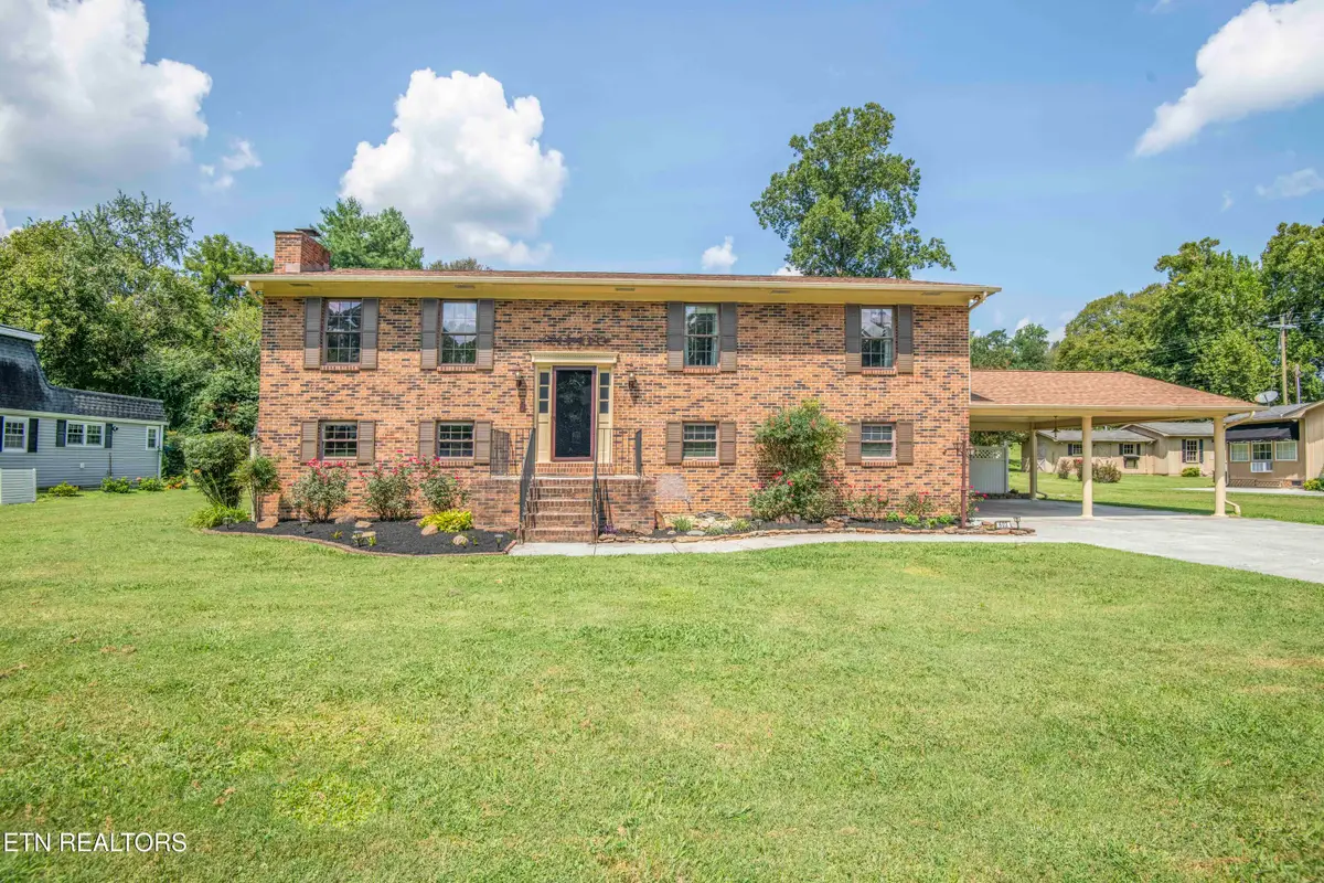603 Riverbend Rd, Clinton, TN 37716 - #1
