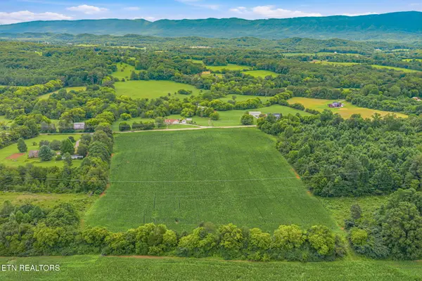 1633 Calderwood Hwy, Maryville, TN 37801