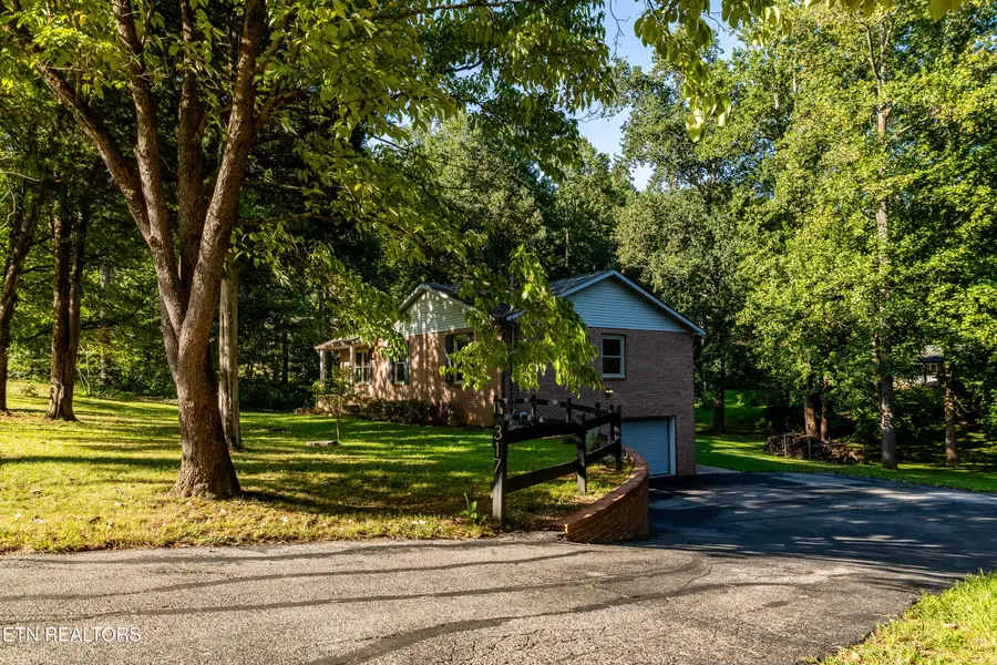 317 S Carter School Rd, Strawberry Plains, TN 37871 - #2