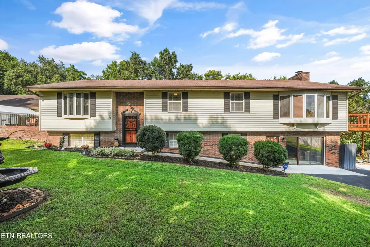 231 W View Drive, Strawberry Plains, TN 37871 - #1