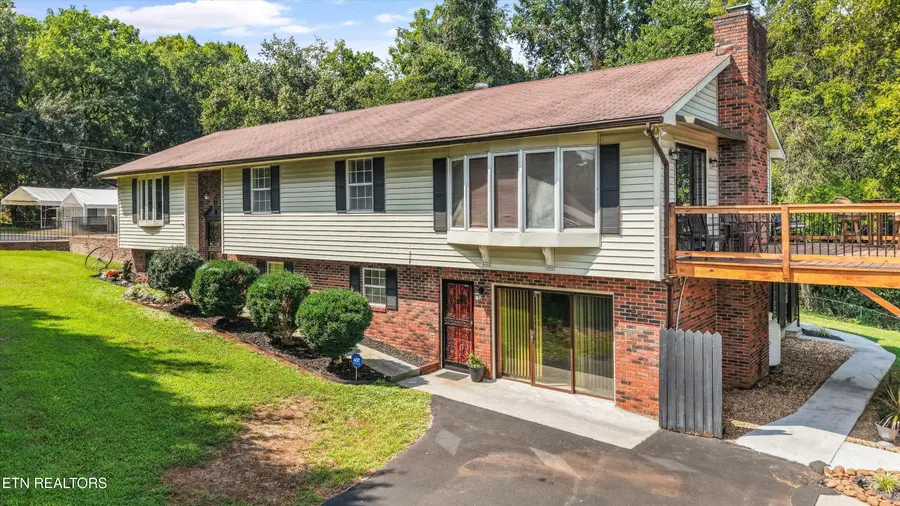 231 W View Drive, Strawberry Plains, TN 37871 - #3