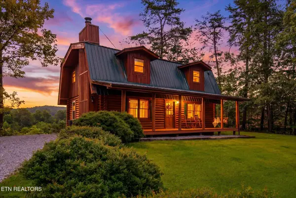 1736 Walker Tr, Sevierville, TN 37876