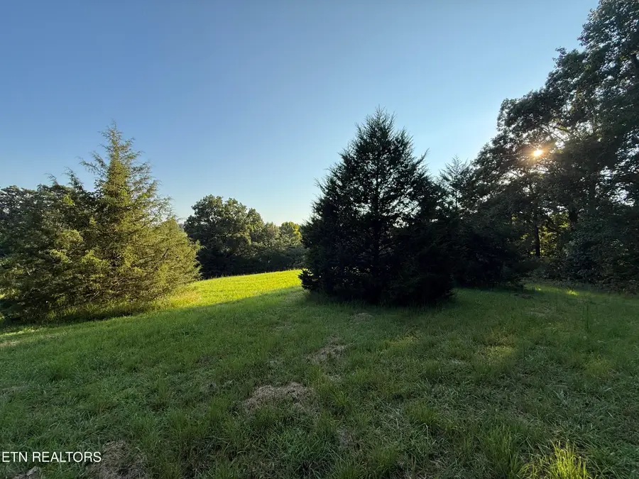 1305 Sweetwater Rd, Philadelphia, TN 37846 - #3