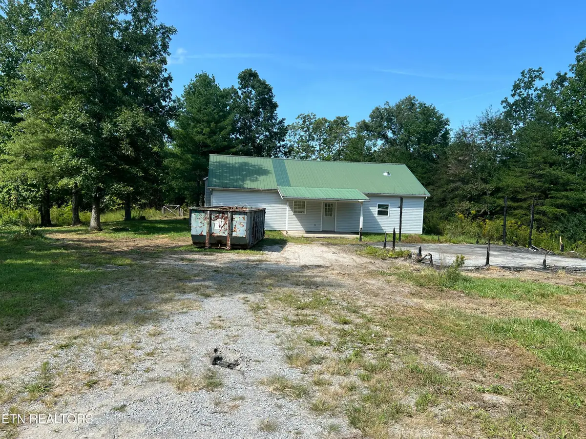 100 High Flats Rd, Monterey, TN 38574 - #1