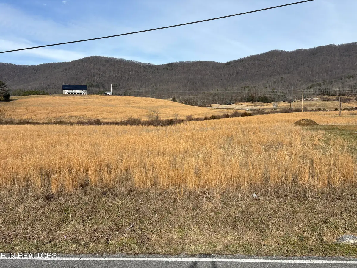 2976 Old Highway 63, Speedwell, TN 37870 - #1