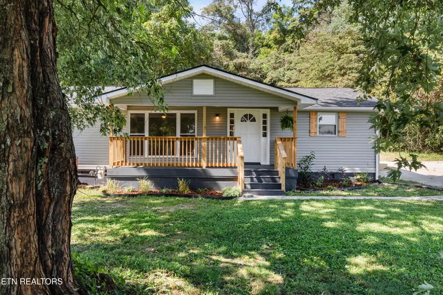 462 Island Ford Rd, Jacksboro, TN 37757 - #2