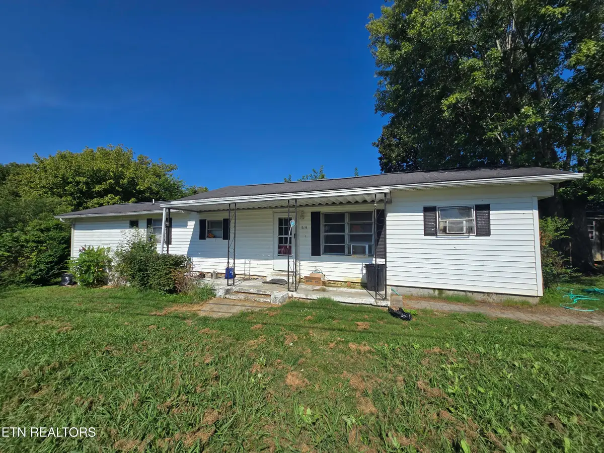 715 E Hemlock St, Lafollette, TN 37766 - #1