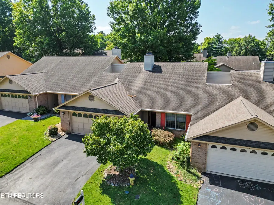 923 Portsmouth Circle, Maryville, TN 37803 - #2