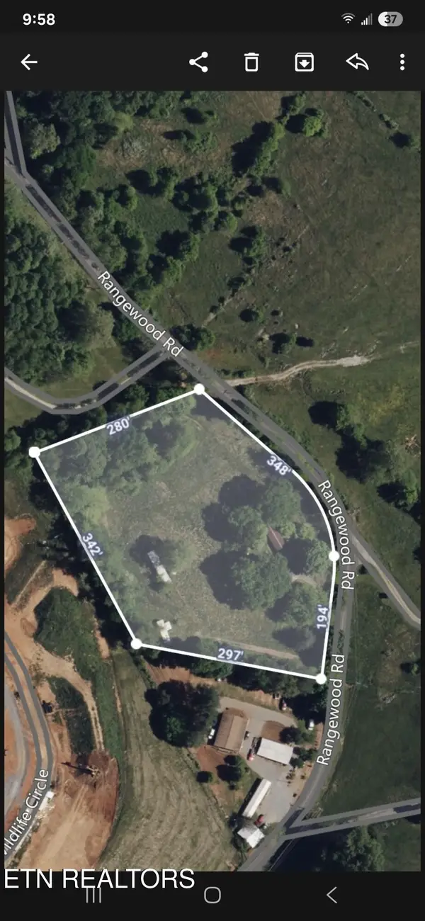 985 Rangewood Rd, Piney Flats, TN 37686