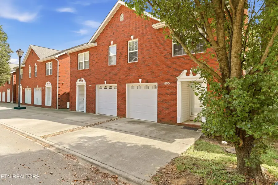 850 Blue Spruce Way #17, Knoxville, TN 37912 - #2
