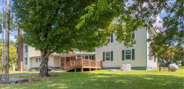 748 Martin Mill Pike, Rockford, TN 37853