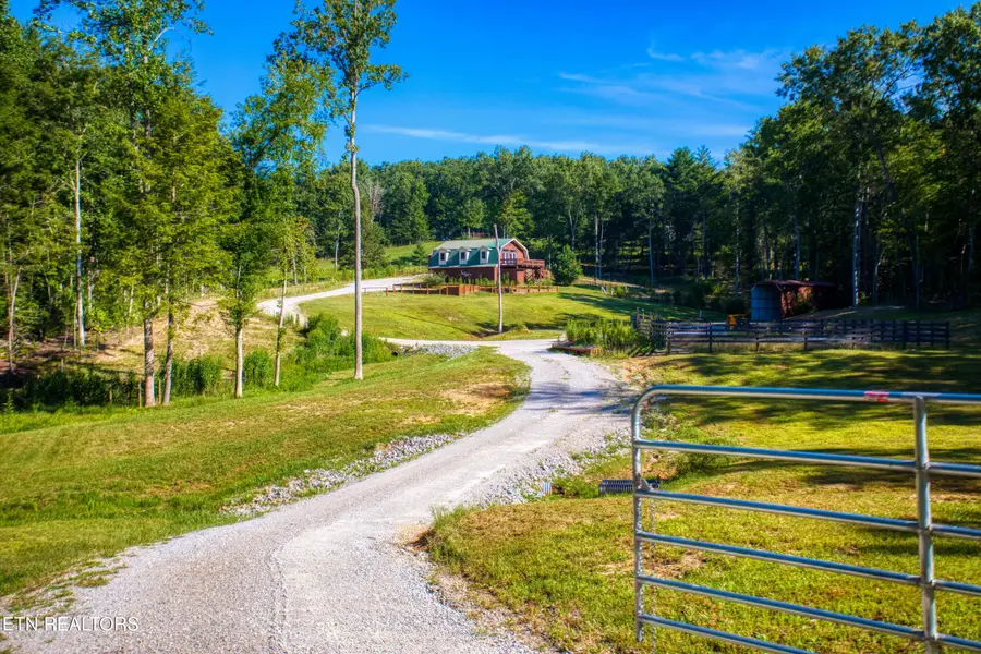 260 Indian Rock Tr, Jamestown, TN 38556 - #3