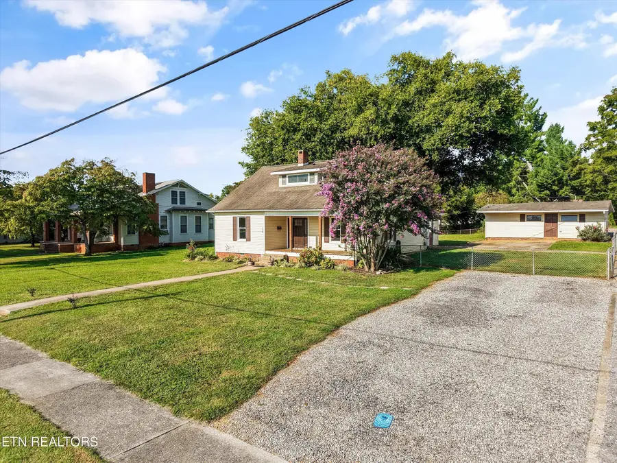 708 Ward Ave, Loudon, TN 37774 - #3