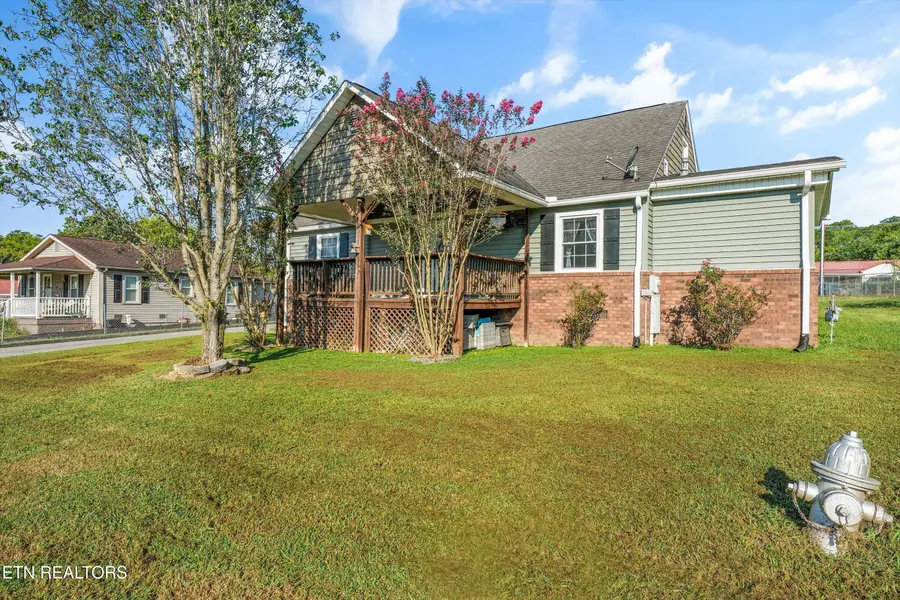 511 1st St, Kingston, TN 37763 - #2
